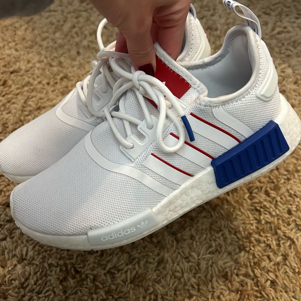 Adidas Youth Boys White/red/blue Size 5 1/5